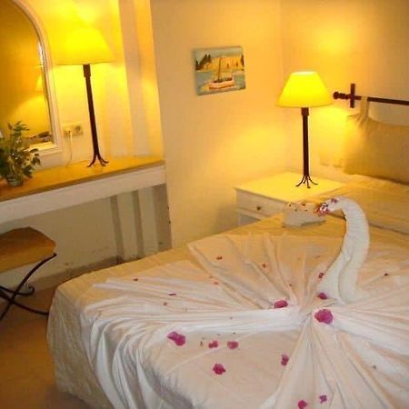 Hotel Flamingo Beach Mezraia Kültér fotó